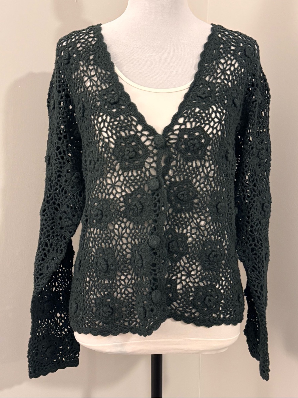 Vintage MY Handknit Black Crochet Floral Granny Square V-Neck Cardigan Sweater S